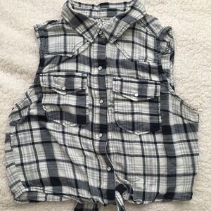 Tie front tank